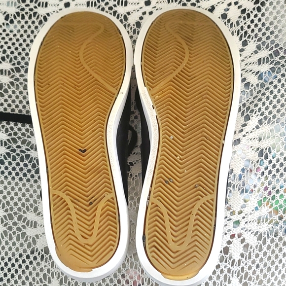 Nike sports shoes  size 6.5  Good conditions - Picture 5 of 16